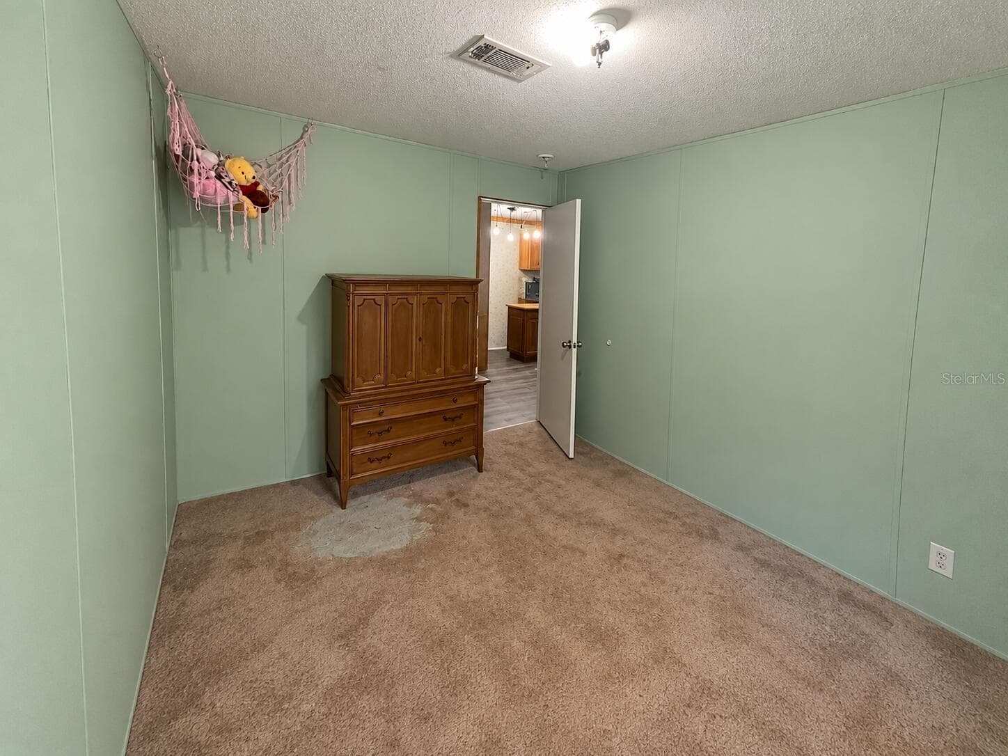 Manufactured Home at 20425 29TH DR, WELLBORN, photo 7 of 23