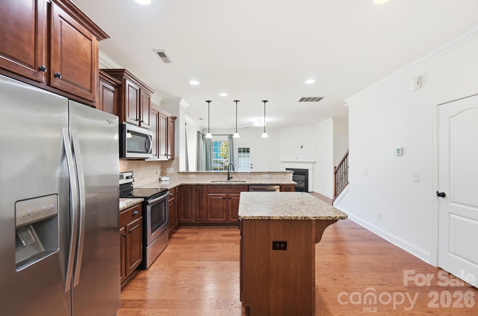 Single Family Residence at 10544 Royal Winchester Drive, Charlotte, photo 12 of 45