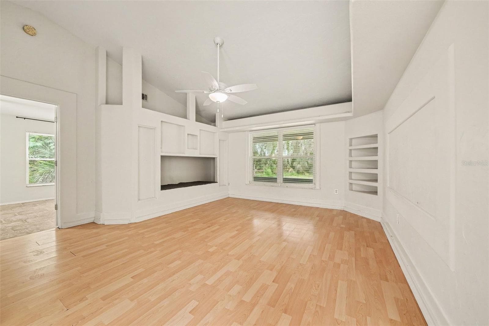 Single Family Residence at 264 SUNRISE BLVD, DEBARY, photo 9 of 35