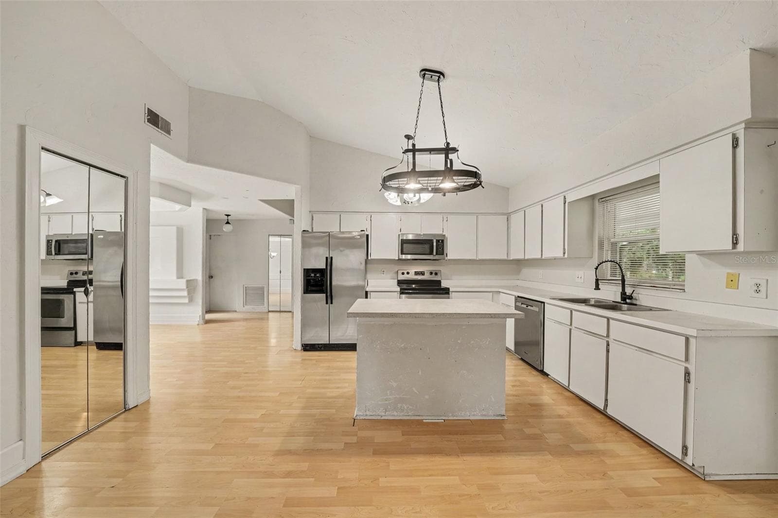 Single Family Residence at 264 SUNRISE BLVD, DEBARY, photo 19 of 35