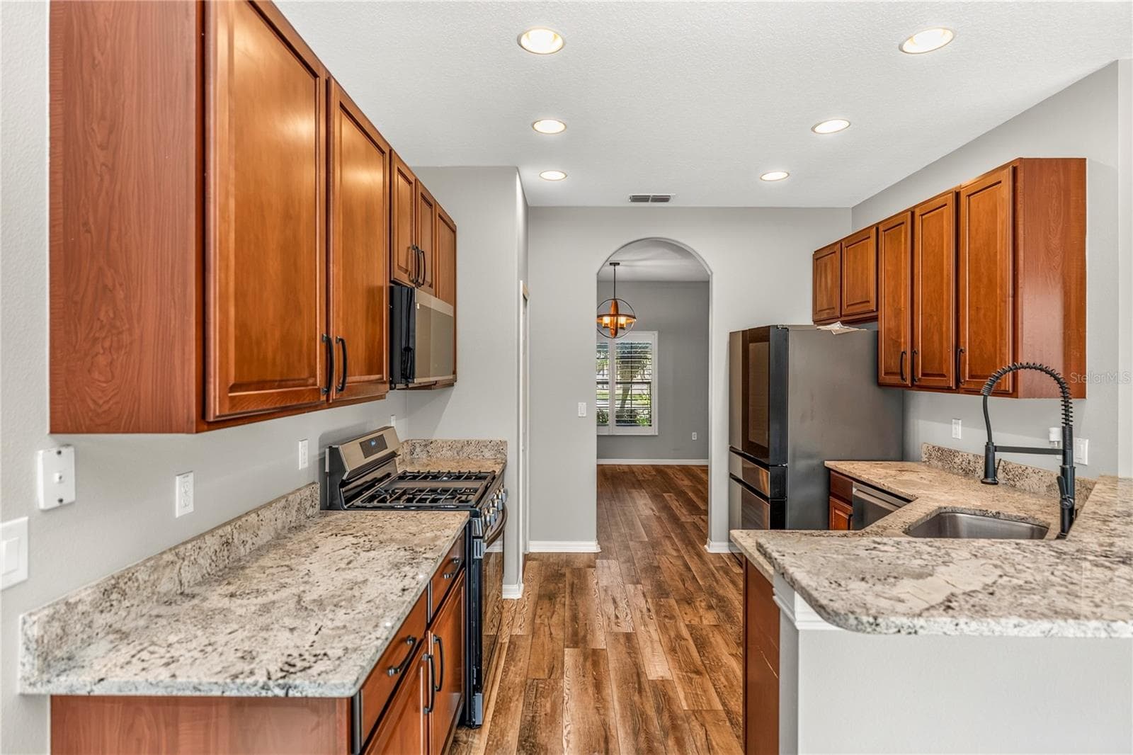 Single Family Residence at 133 VERDE WAY, DEBARY, photo 7 of 37