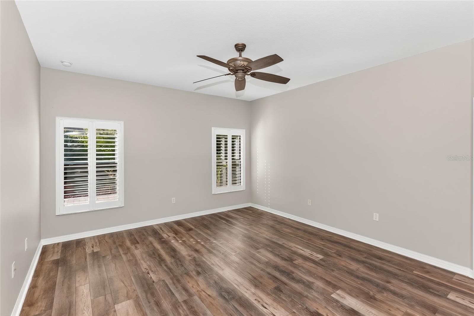 Single Family Residence at 133 VERDE WAY, DEBARY, photo 12 of 37