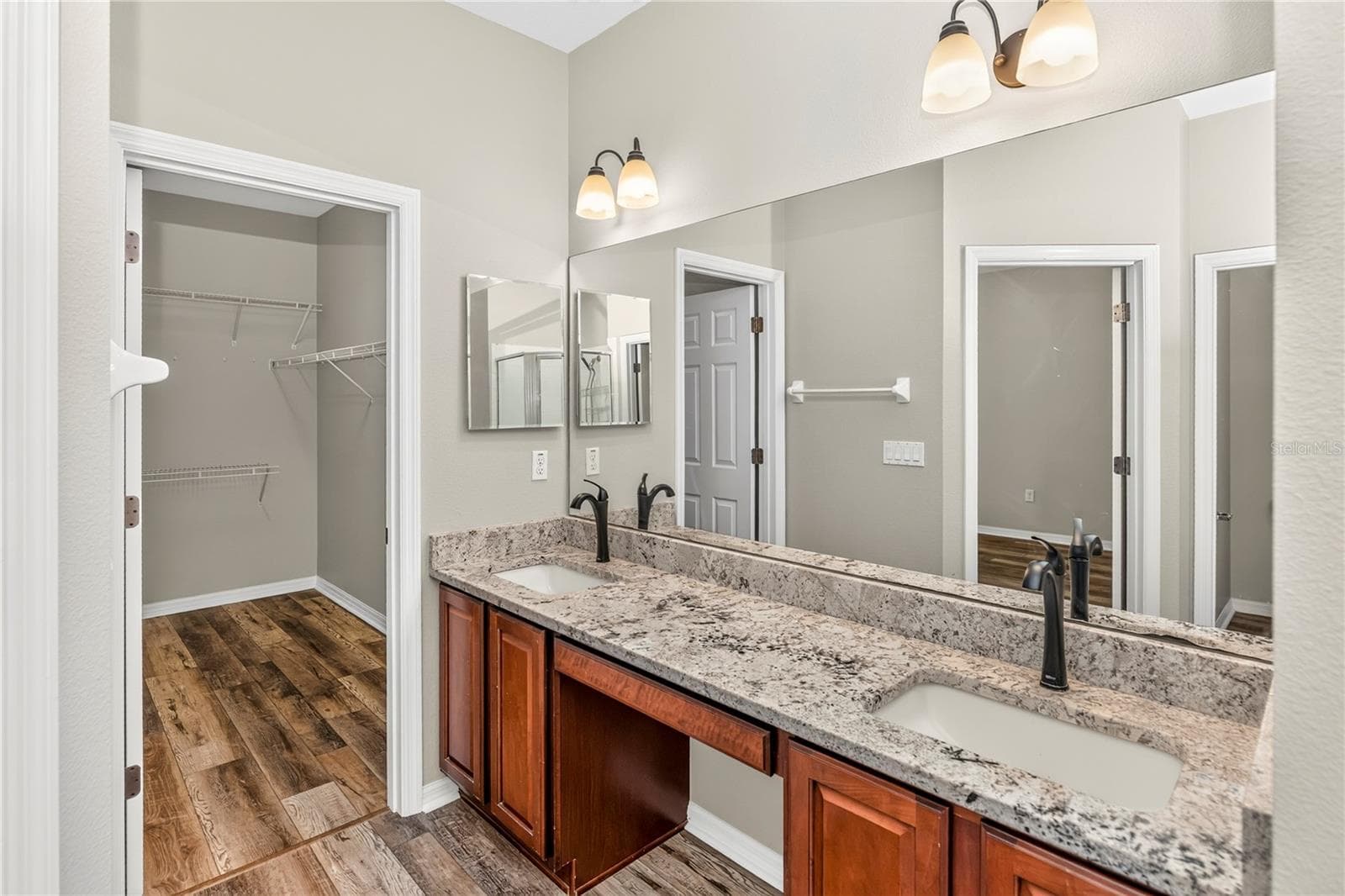 Single Family Residence at 133 VERDE WAY, DEBARY, photo 14 of 37
