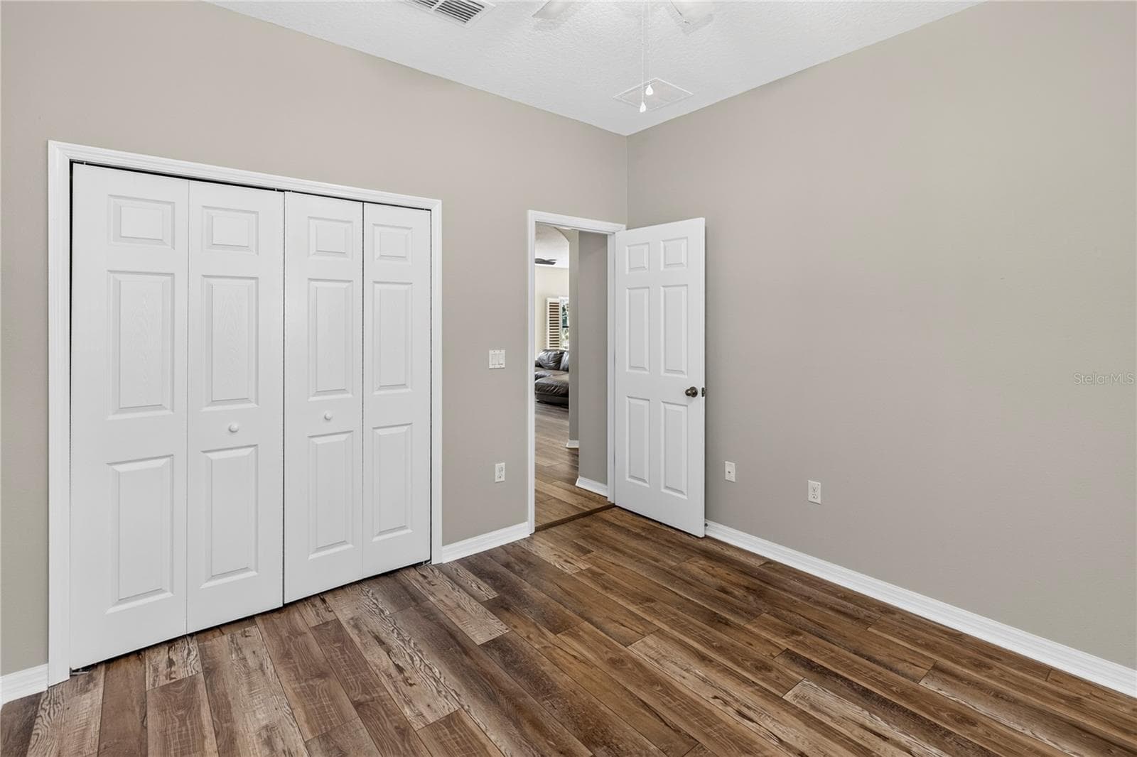 Single Family Residence at 133 VERDE WAY, DEBARY, photo 22 of 37