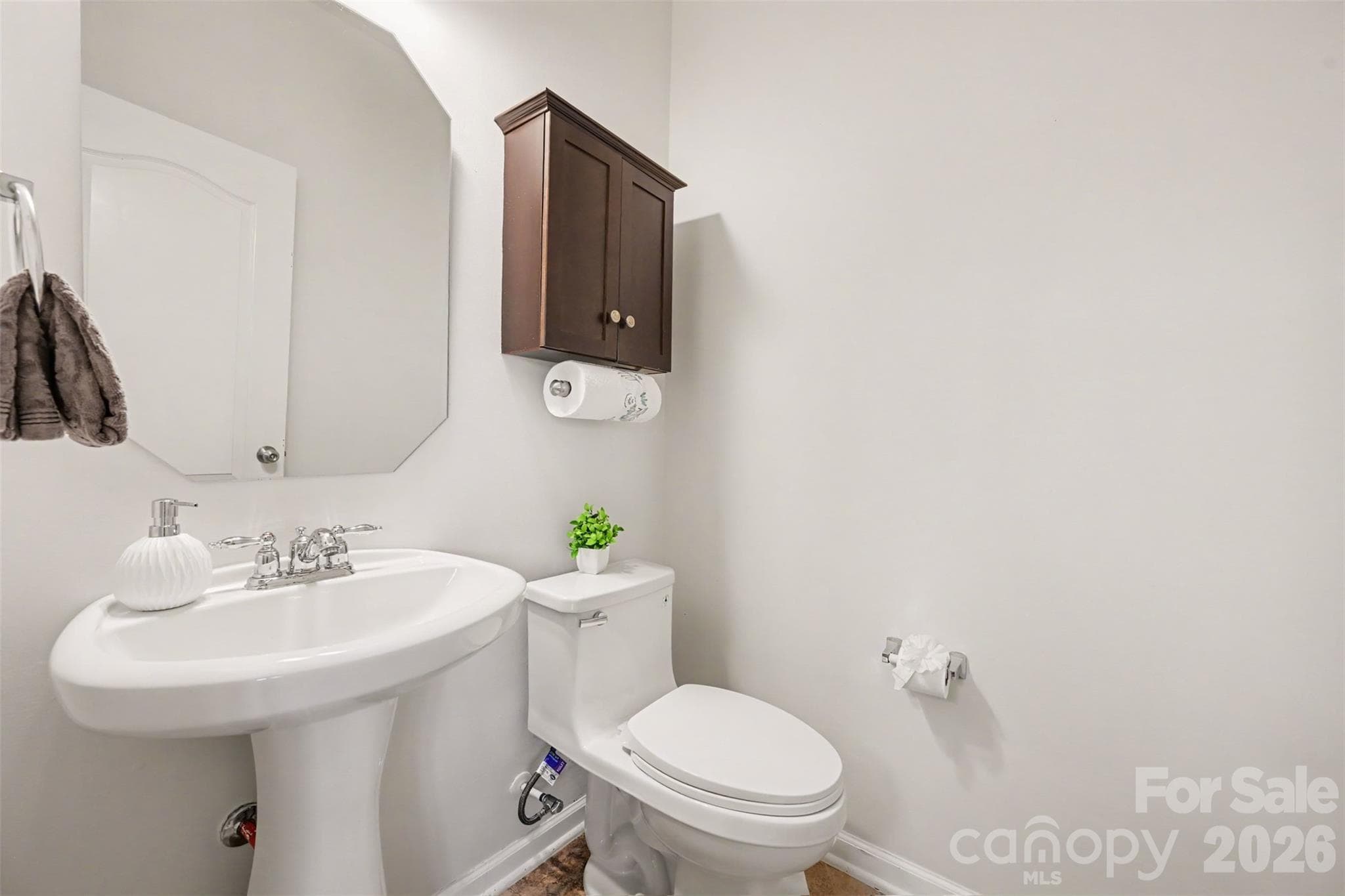 Single Family Residence at 6219 Adobe Road, Charlotte, photo 13 of 33