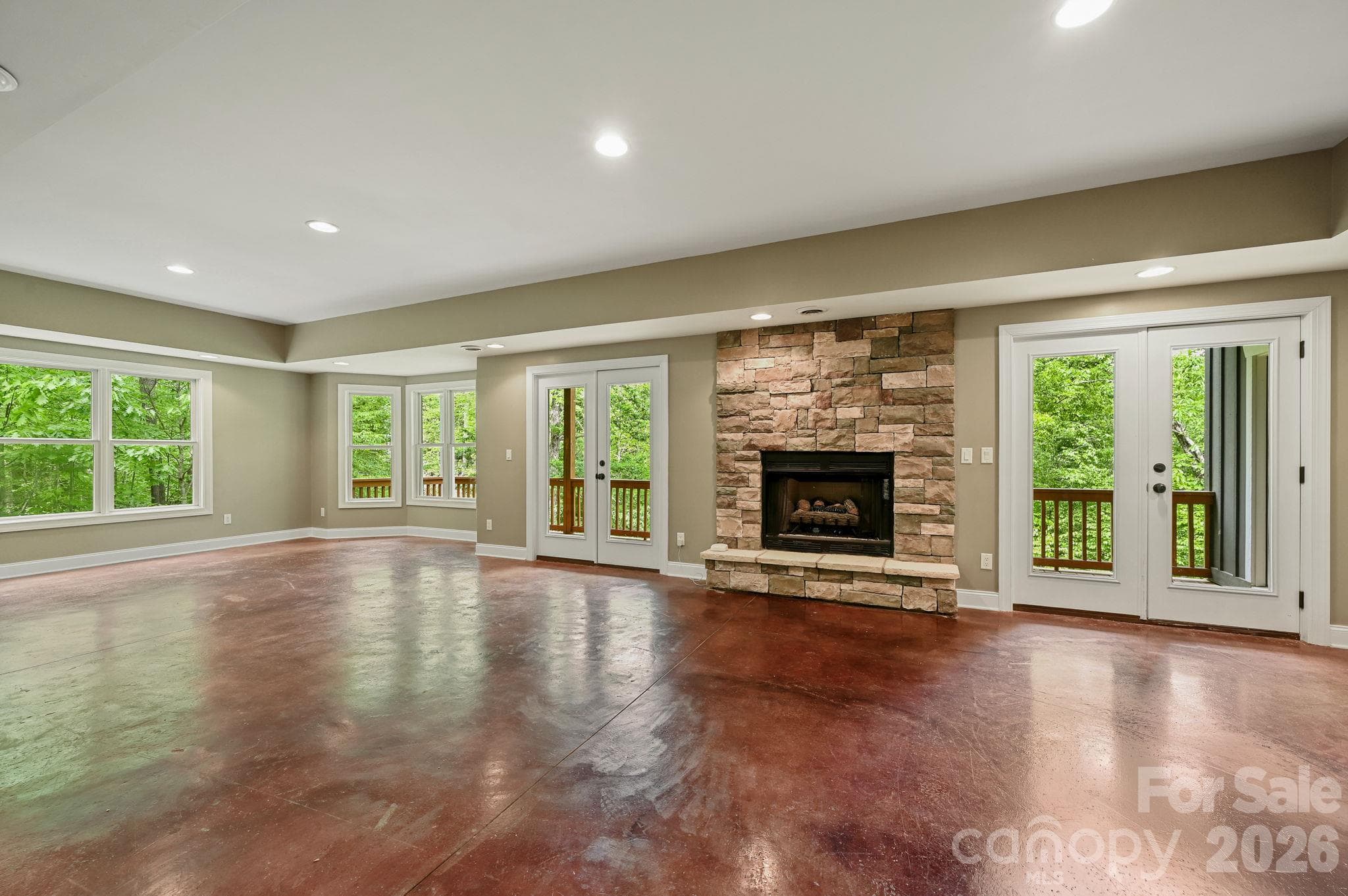 Single Family Residence at 314 Woodland Drive, Swannanoa, photo 20 of 27