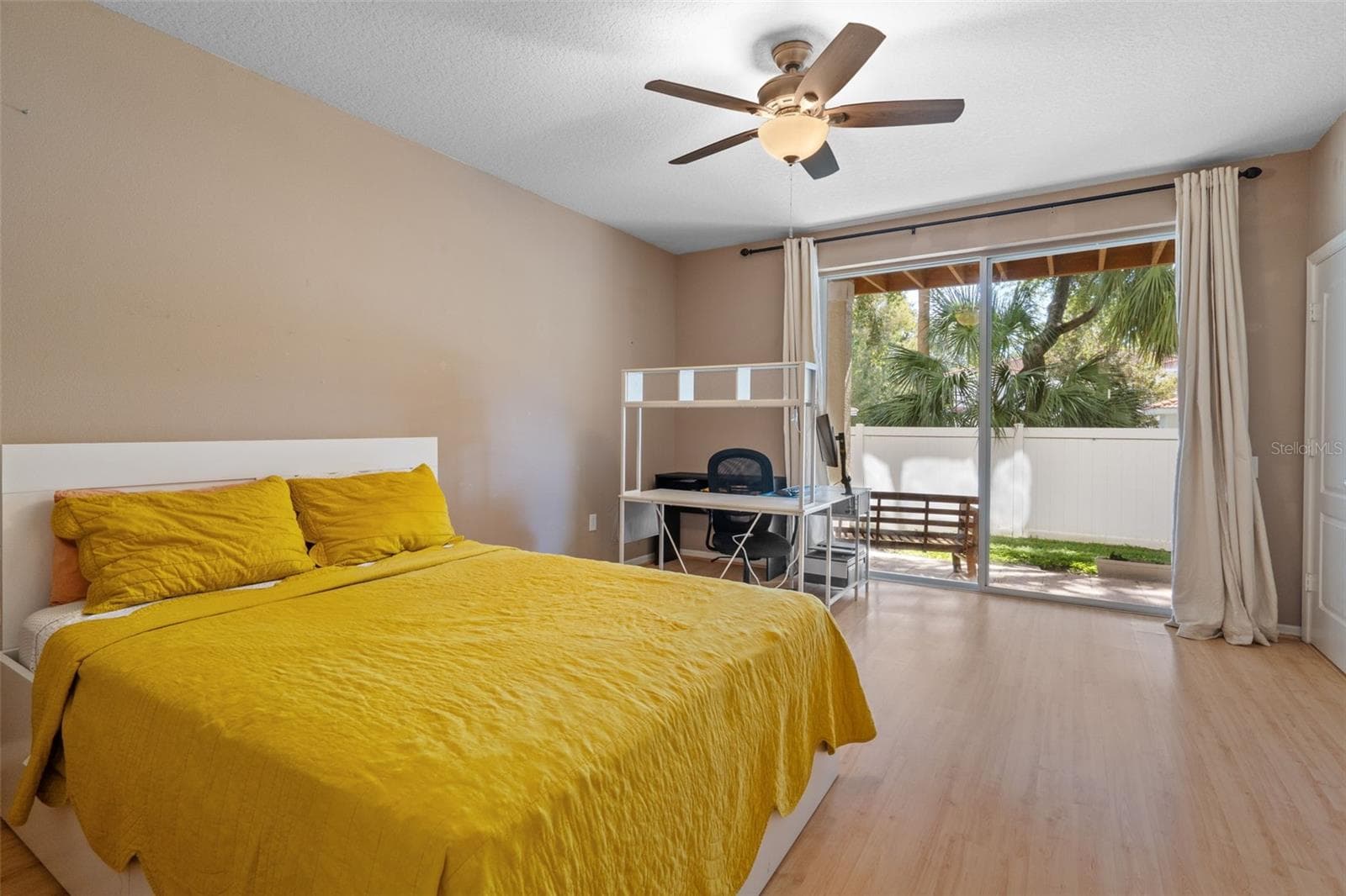 First-floor bedroom - 3181 BAYSHORE OAKS DR, TAMPA