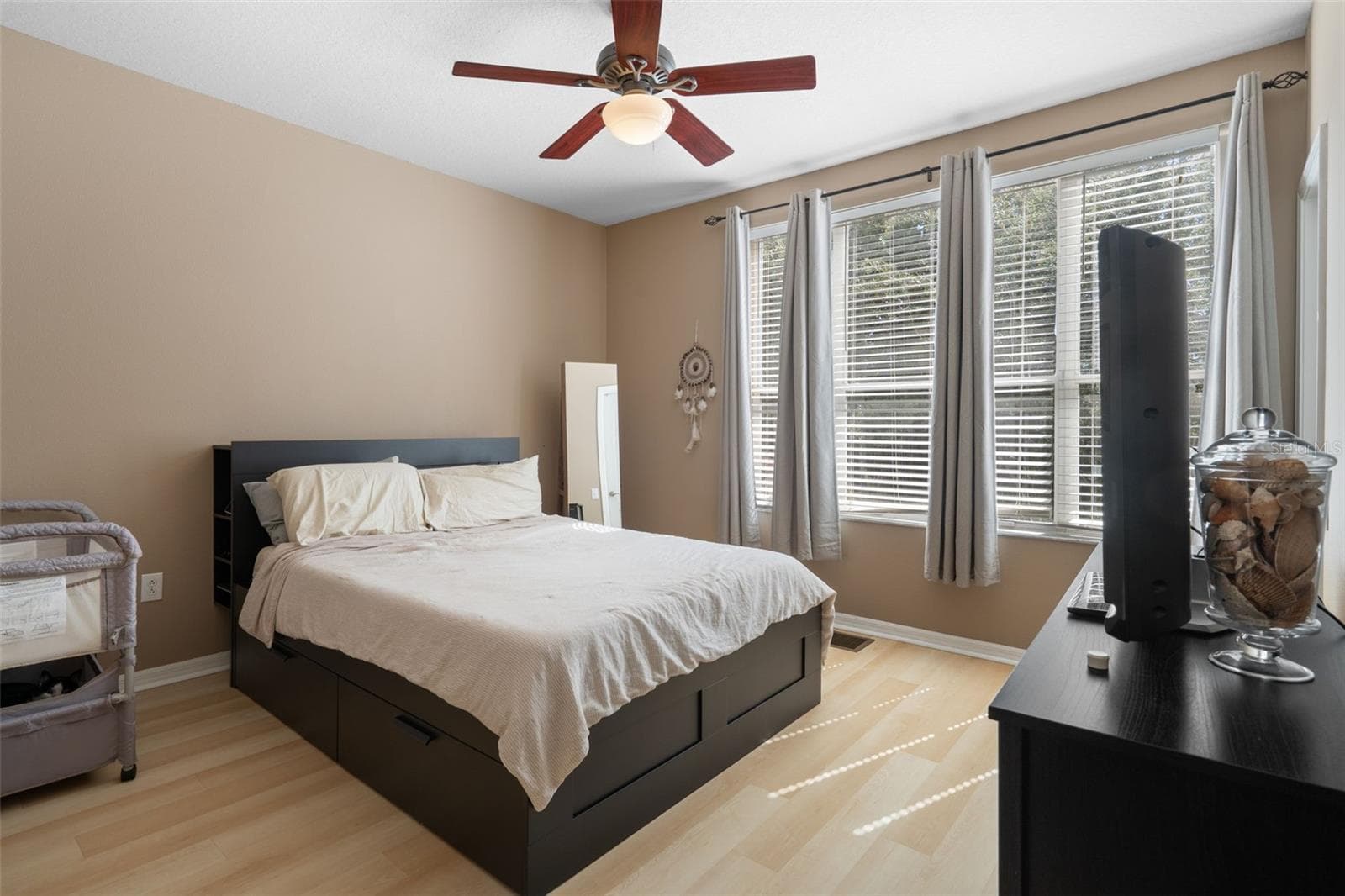 Primary bedroom - 3181 BAYSHORE OAKS DR, TAMPA