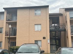 5225 VIA HACIENDA CIR #B114