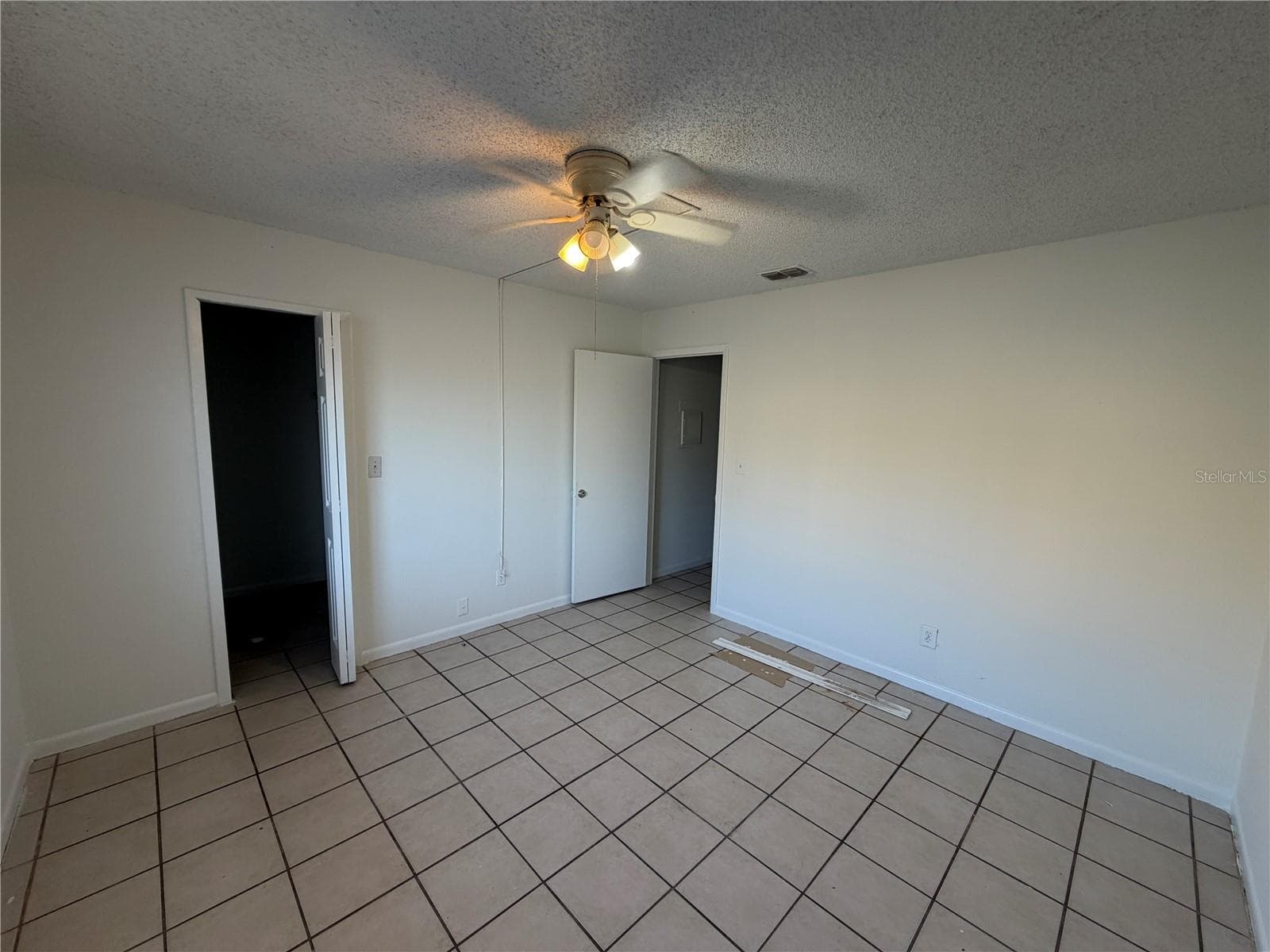 Condominium at 5225 VIA HACIENDA CIR #B114, ORLANDO, photo 3 of 13