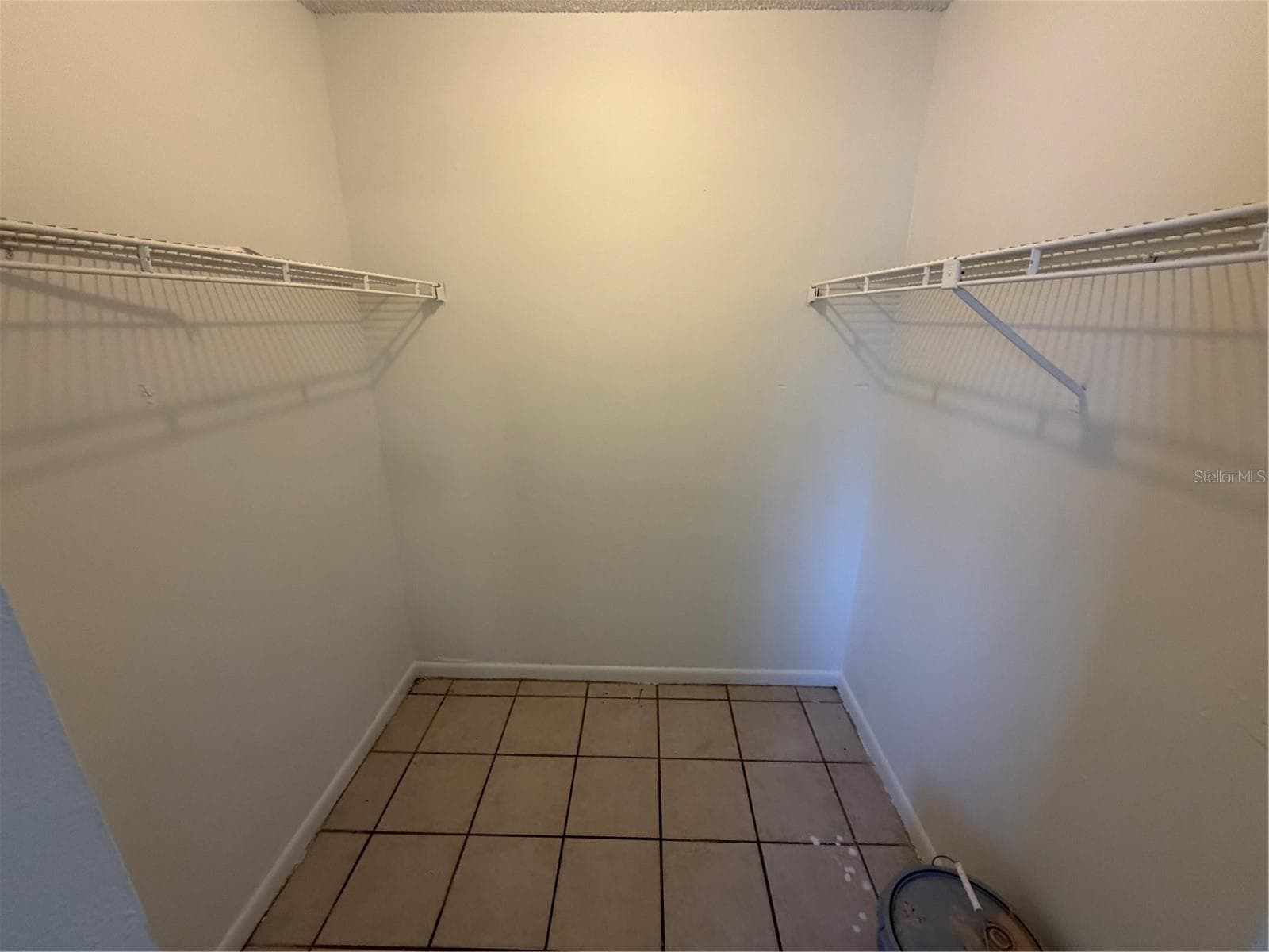 Condominium at 5225 VIA HACIENDA CIR #B114, ORLANDO, photo 4 of 13
