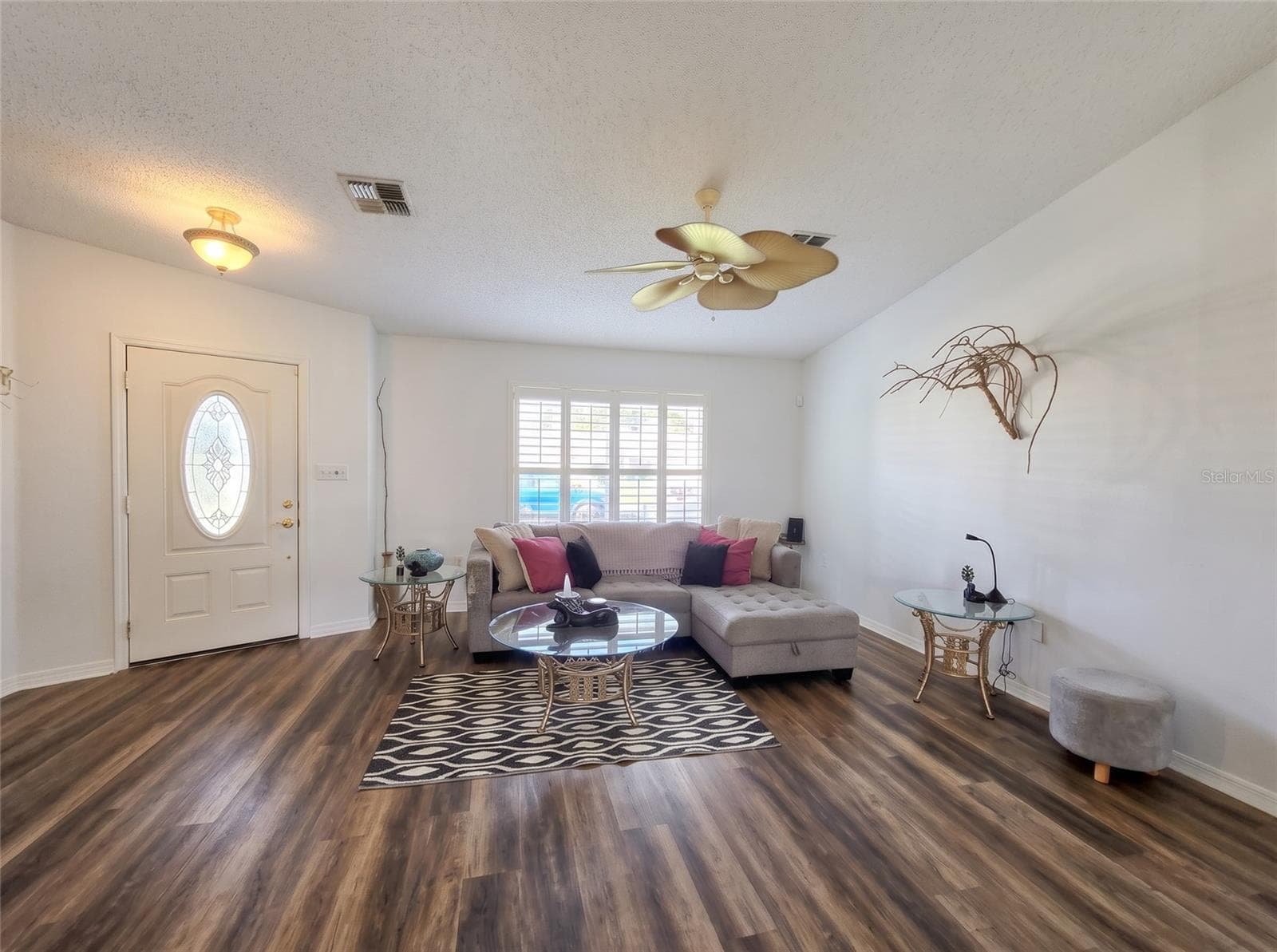 Single Family Residence at 6106 KITTIWAKE DR, LAKELAND, photo 5 of 20