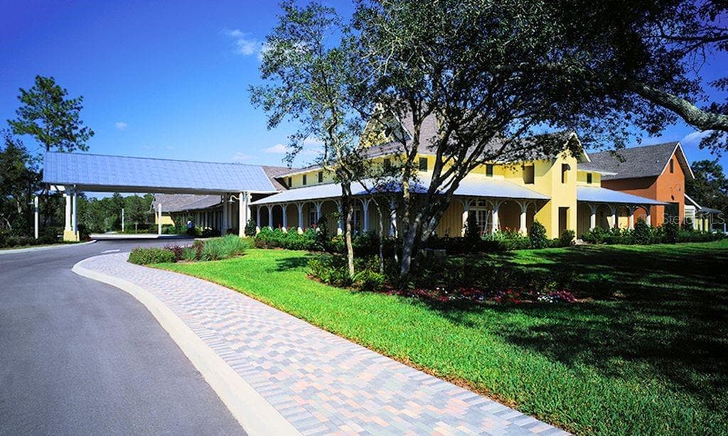 VICTORIA GARDENS CLUBHOUSE - 506 HERON POINT WAY, DELAND