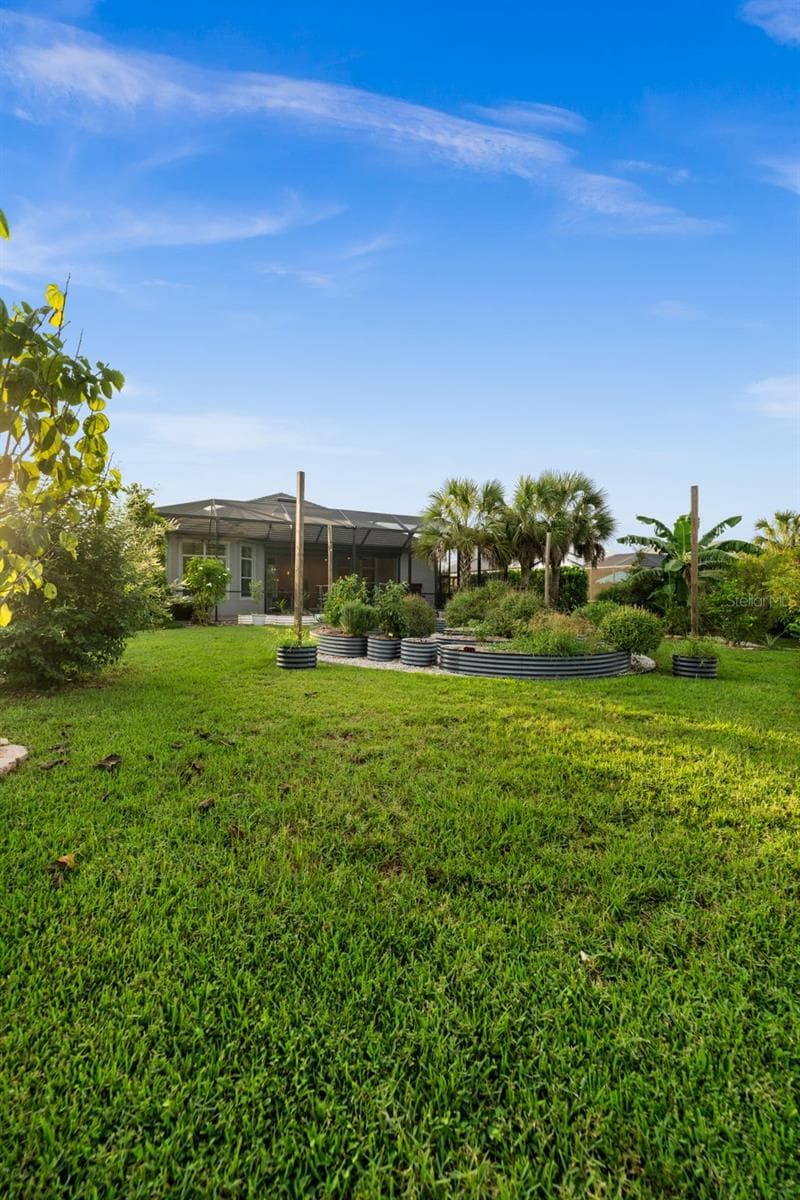 Outdoor Garden - 16152 PALMETTO ST, PUNTA GORDA