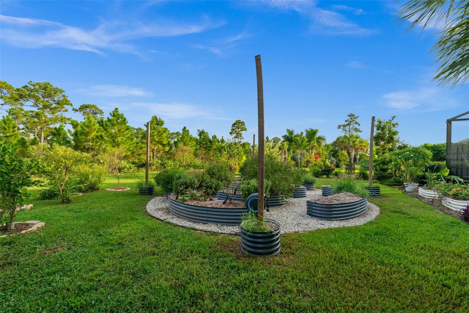 Outdoor Garden - 16152 PALMETTO ST, PUNTA GORDA