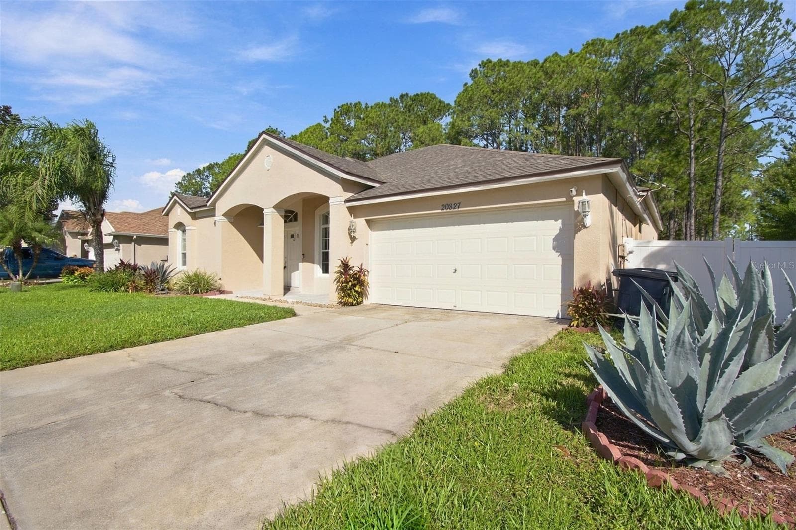 Single Family Residence at 20827 WOODVALE LN, LAND O LAKES, photo 6 of 97