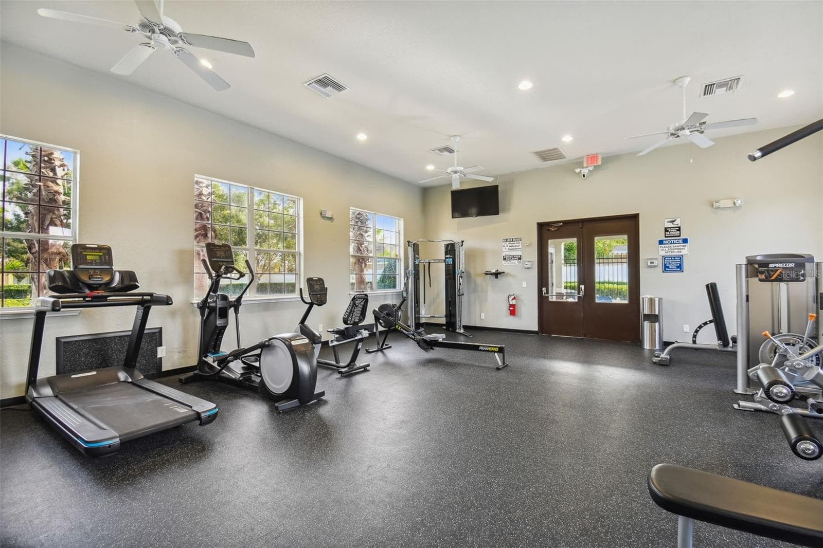 Community Gym - 1814 STARGAZER TRL, KISSIMMEE
