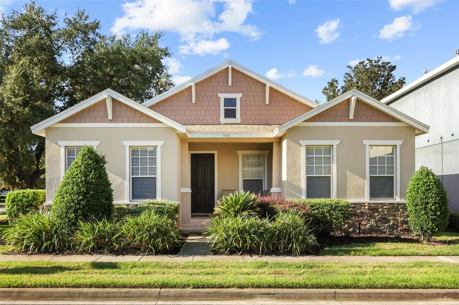 Single Family Residence at 7400 DEVEREAUX ST, KISSIMMEE, photo 2 of 33