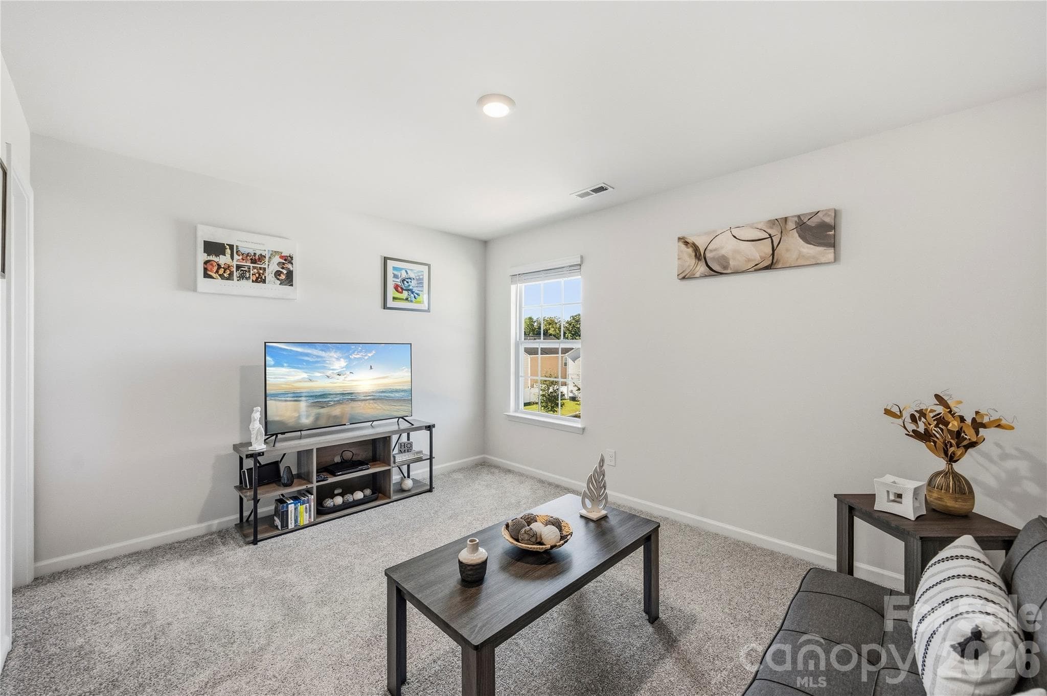 Upper level loft - perfect as media room, play room, or office. - 9022 Poquoson Drive, Gastonia