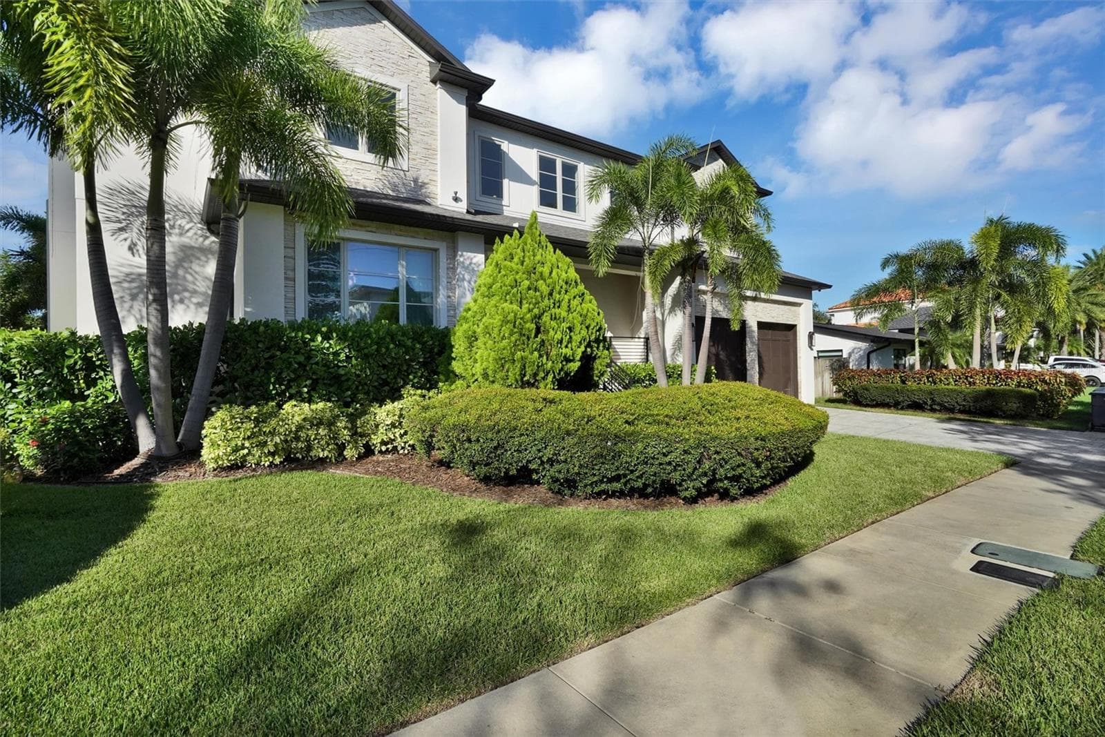 Front - 4807 W LONGFELLOW AVE, TAMPA