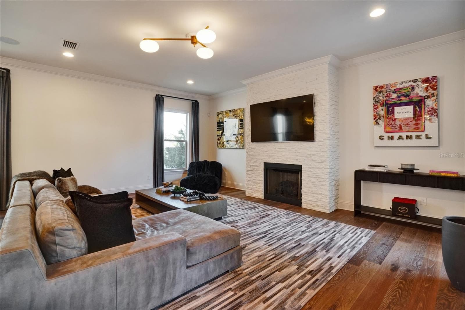 Great Room Fireplace - 4807 W LONGFELLOW AVE, TAMPA