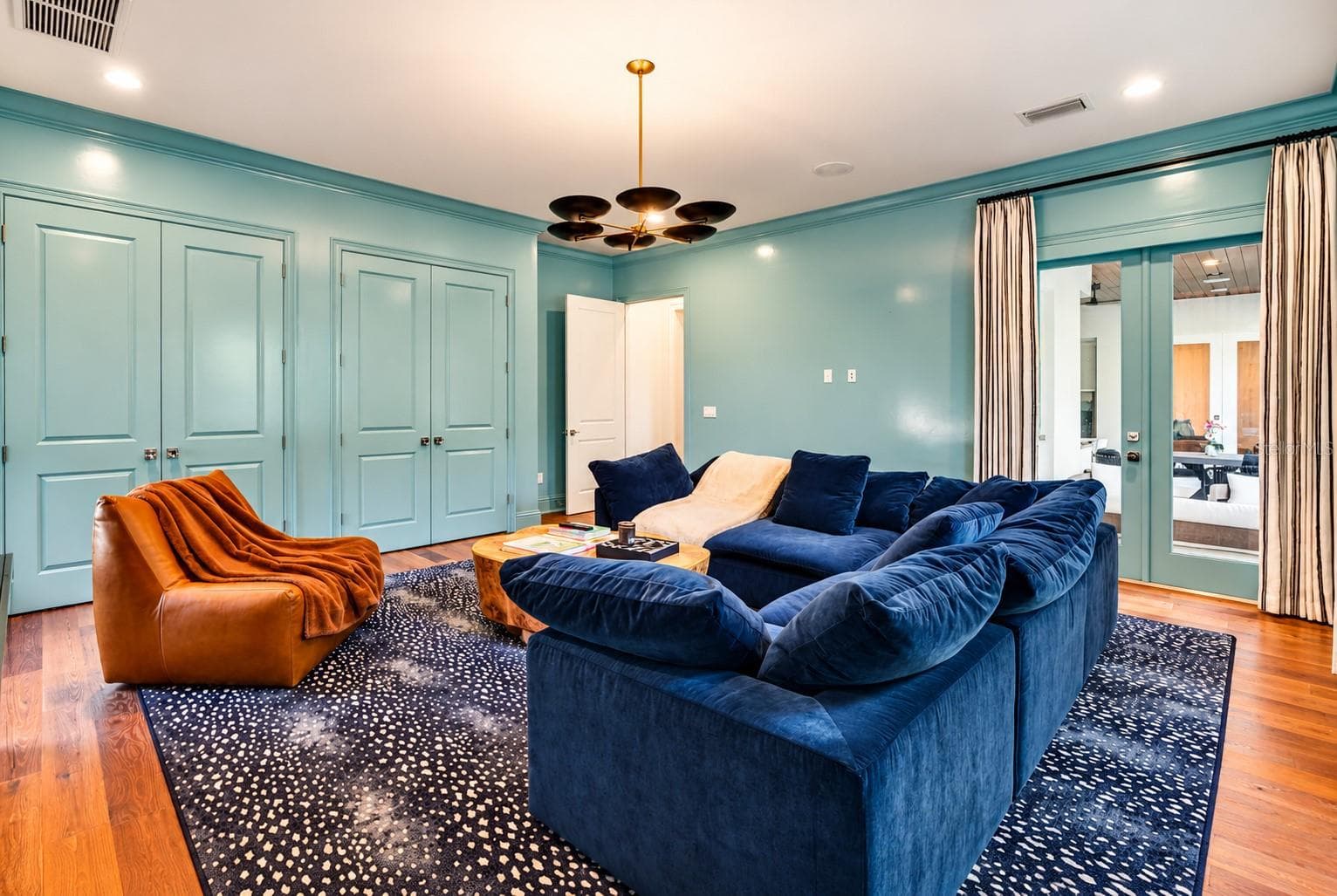 Bonus Room - 4807 W LONGFELLOW AVE, TAMPA