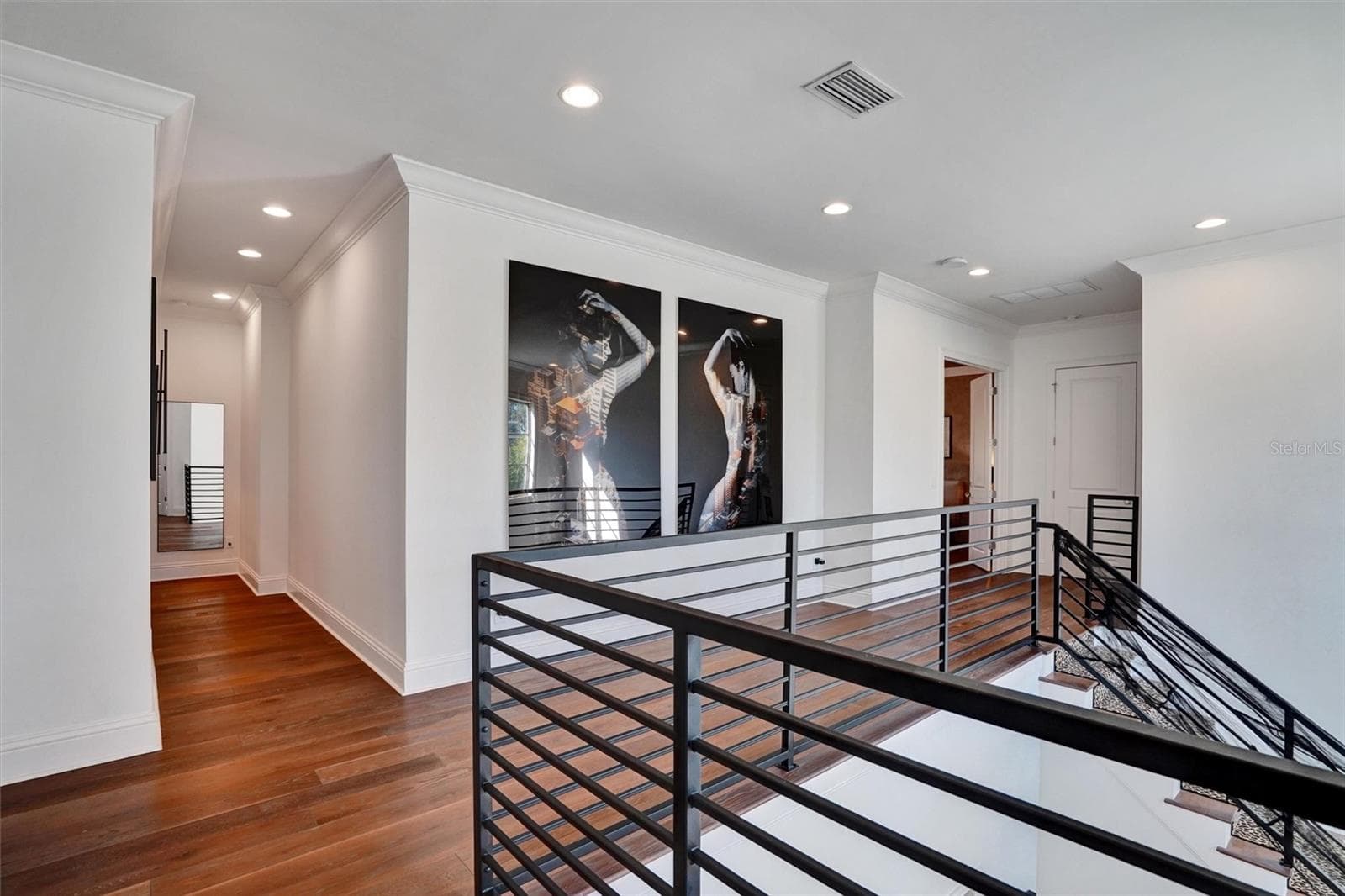 Upstairs - 4807 W LONGFELLOW AVE, TAMPA