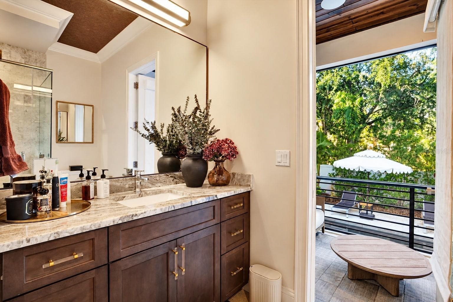 Bathroom #4 w/patio access - 4807 W LONGFELLOW AVE, TAMPA