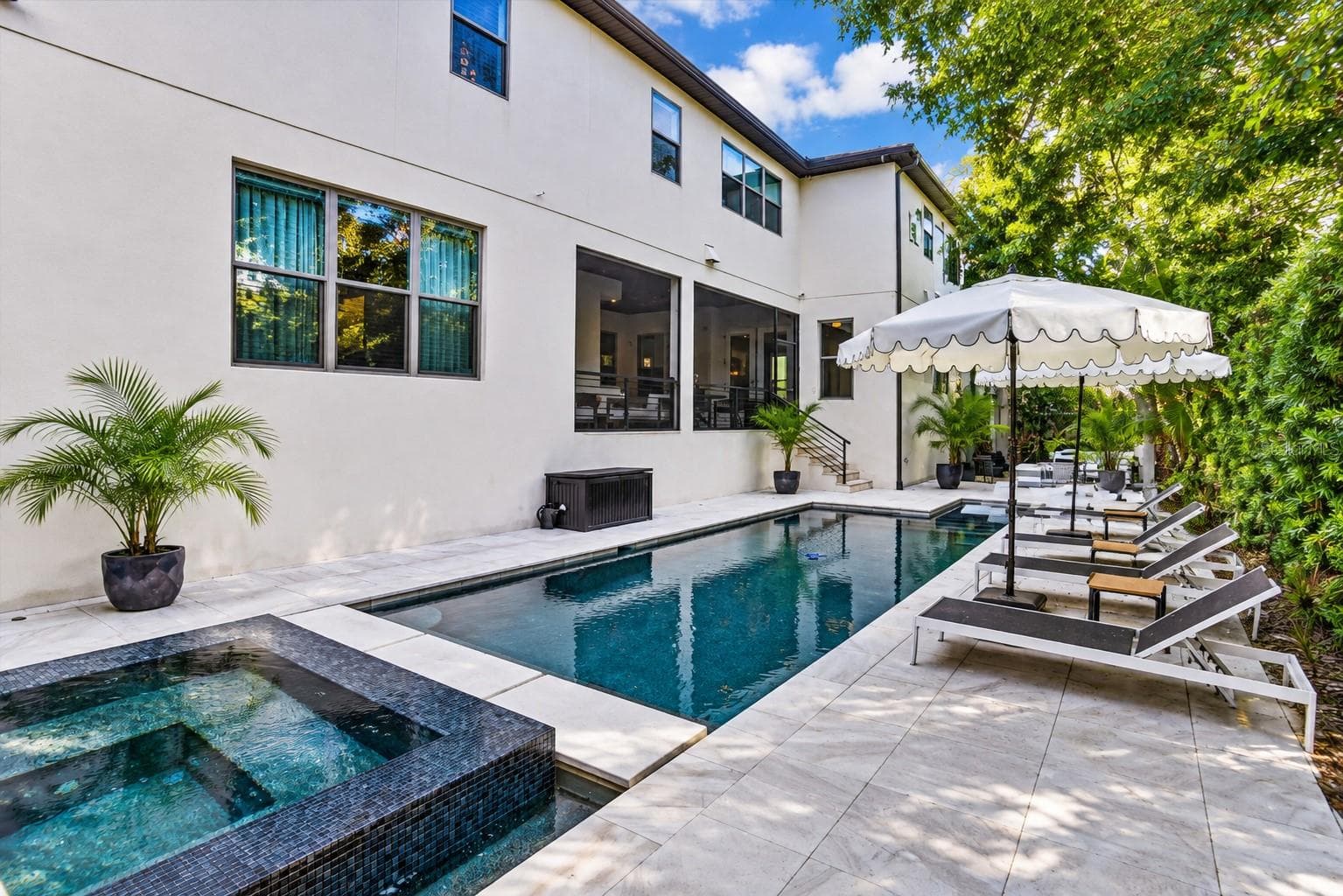 Pool & Spa - 4807 W LONGFELLOW AVE, TAMPA