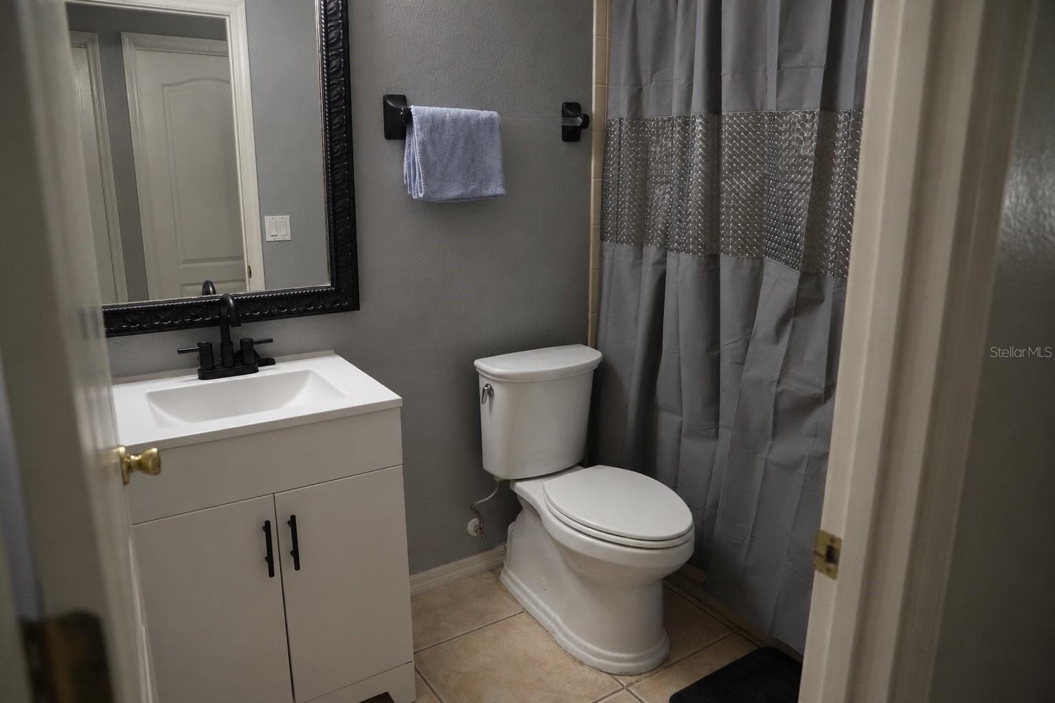 Guest Bathroom - 111 SPRING GLEN DR, DEBARY