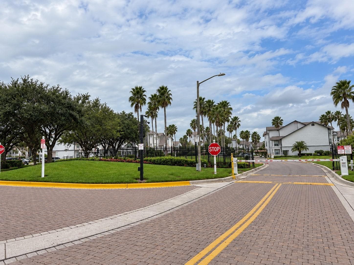 Condominium at 2210 GRAND CAYMAN CT #1733, KISSIMMEE, photo 21 of 32