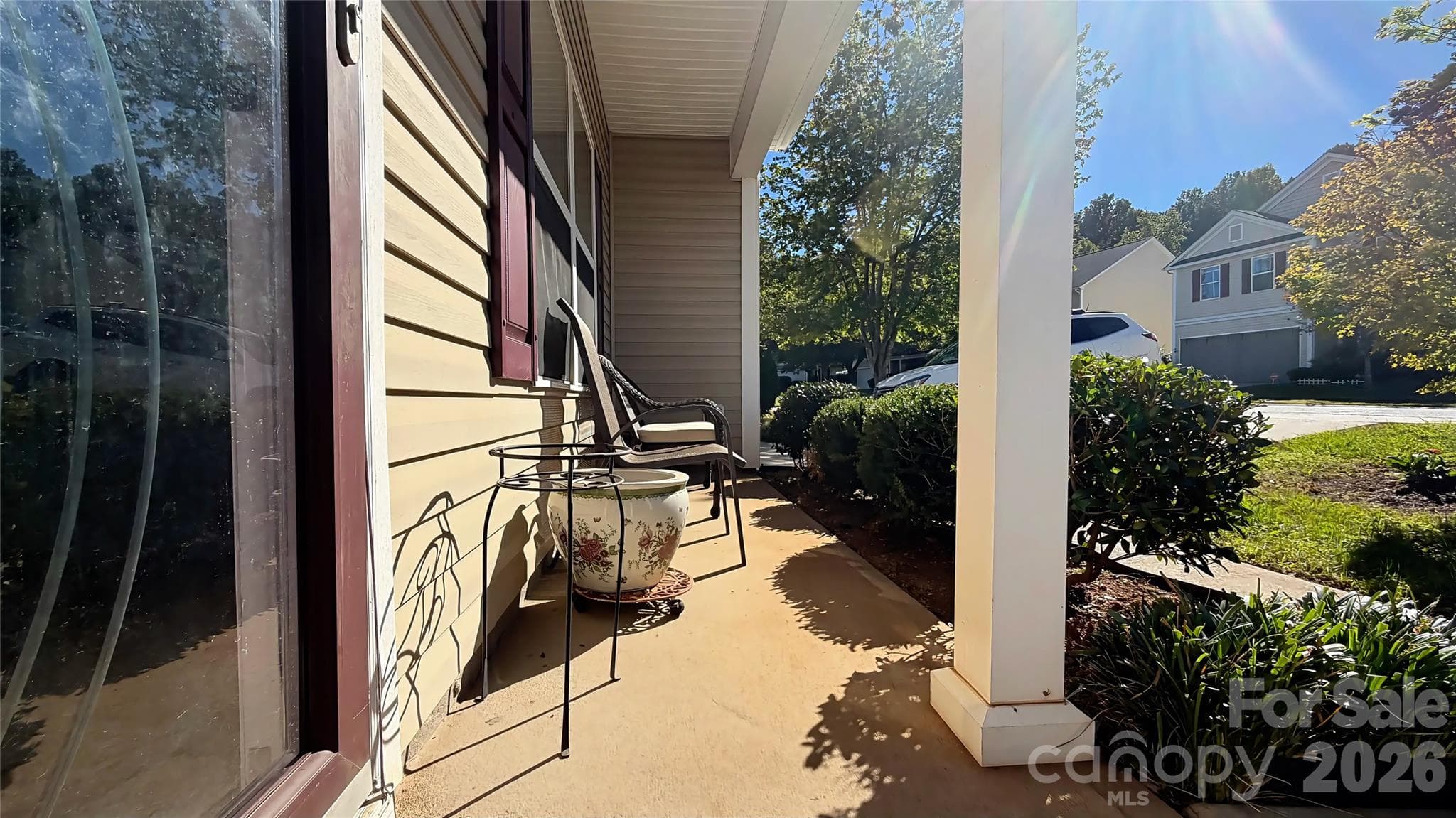 Single Family Residence at 8428 Glaze Court, Charlotte, photo 3 of 25
