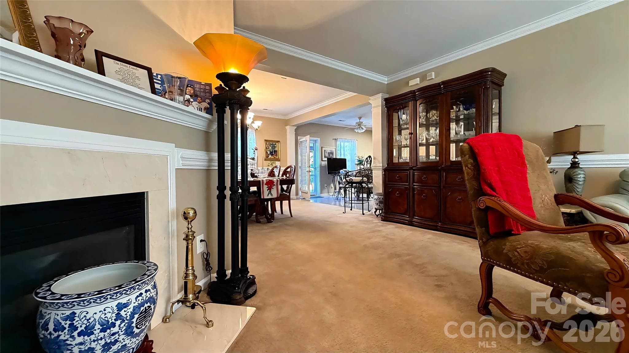 Single Family Residence at 8428 Glaze Court, Charlotte, photo 4 of 25