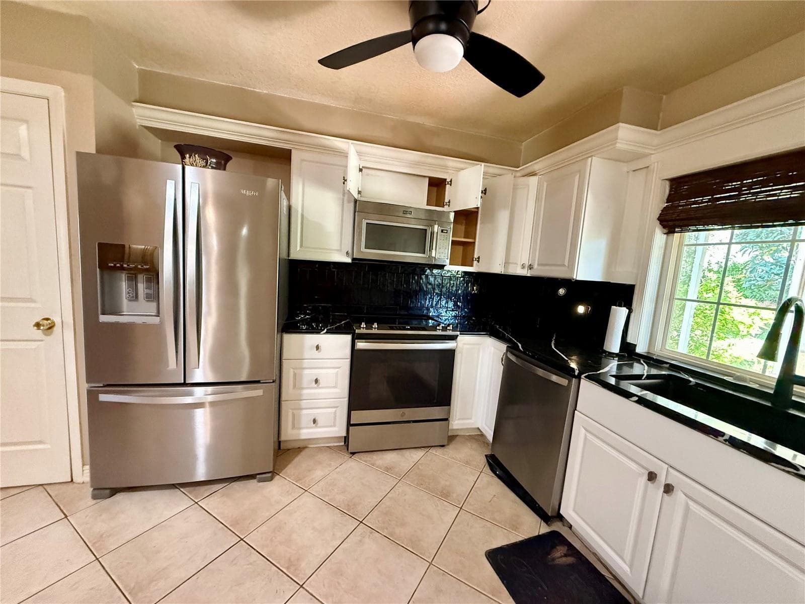 Single Family Residence at 20477 MIDWAY BLVD, PORT CHARLOTTE, photo 5 of 8