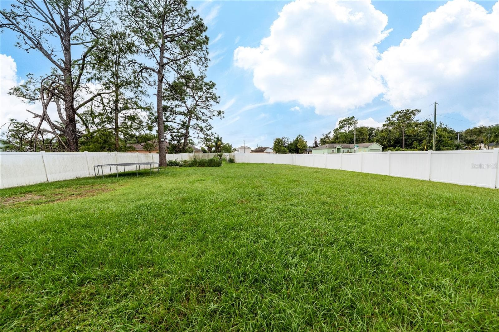 Fence Backyard - 1133 CHICHESTER CT, KISSIMMEE