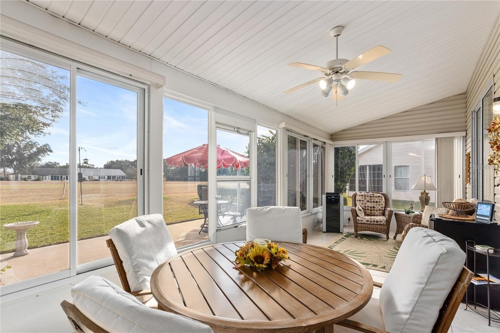 Enclosed Lanai - 25233 LOST OAK CIR, LEESBURG