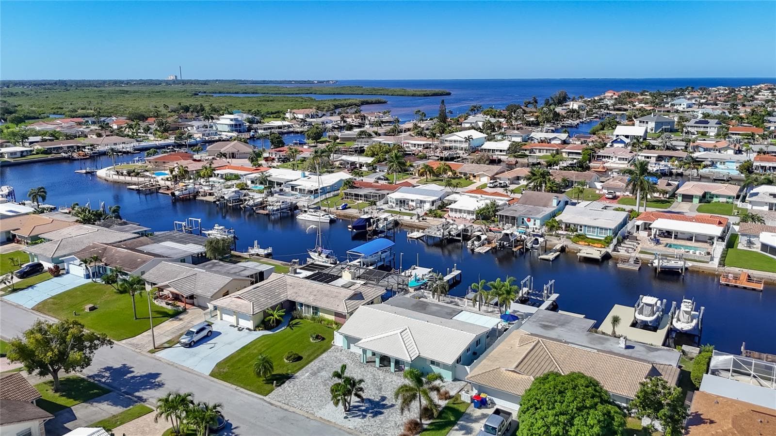 Deep water Canal - 4951 FORECASTLE DR, NEW PORT RICHEY