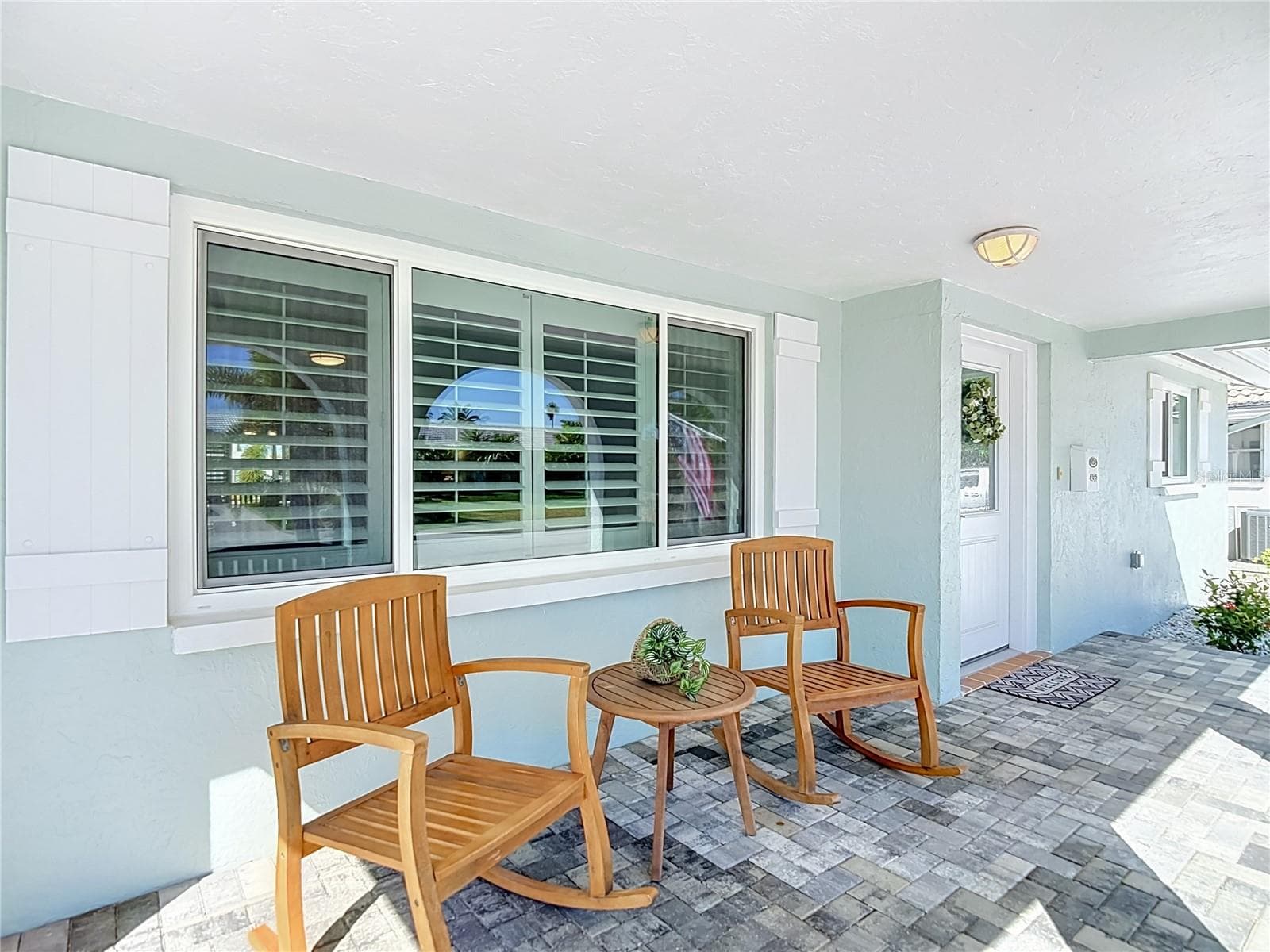 Front porch - 4951 FORECASTLE DR, NEW PORT RICHEY