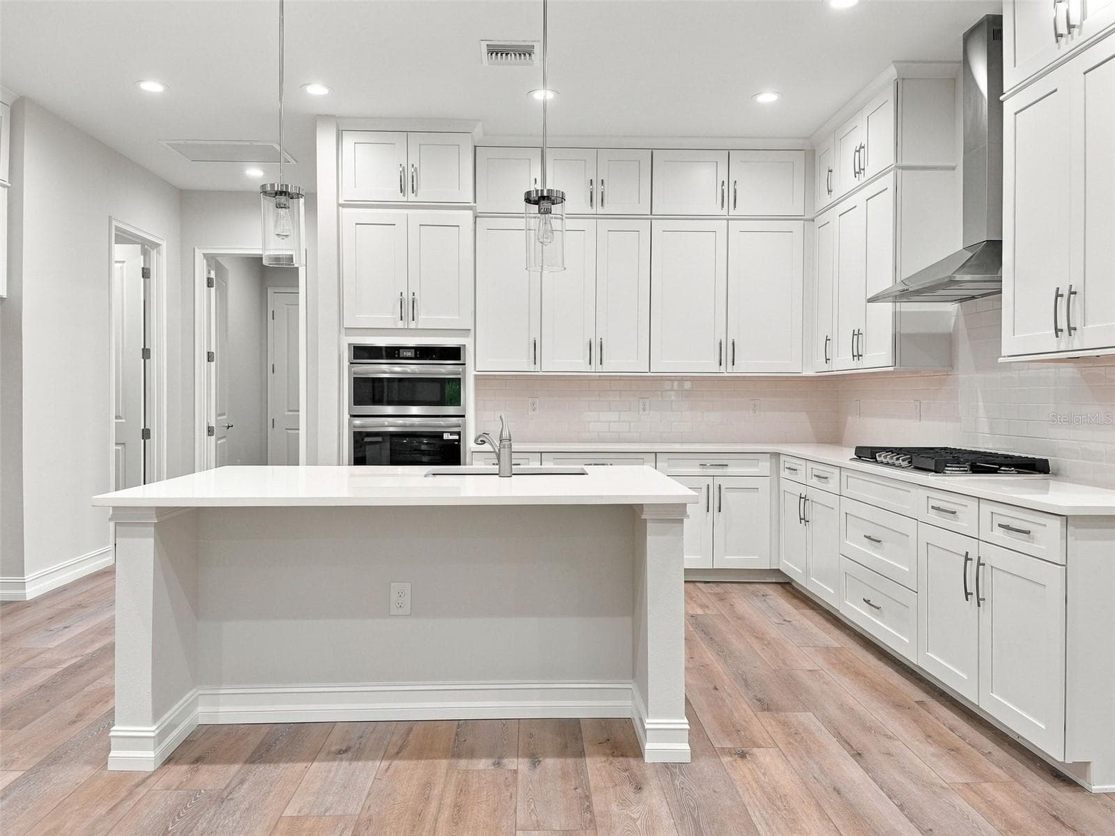 Single Family Residence at 3970 SOUTHERN VALLEY LOOP, BROOKSVILLE, photo 14 of 56