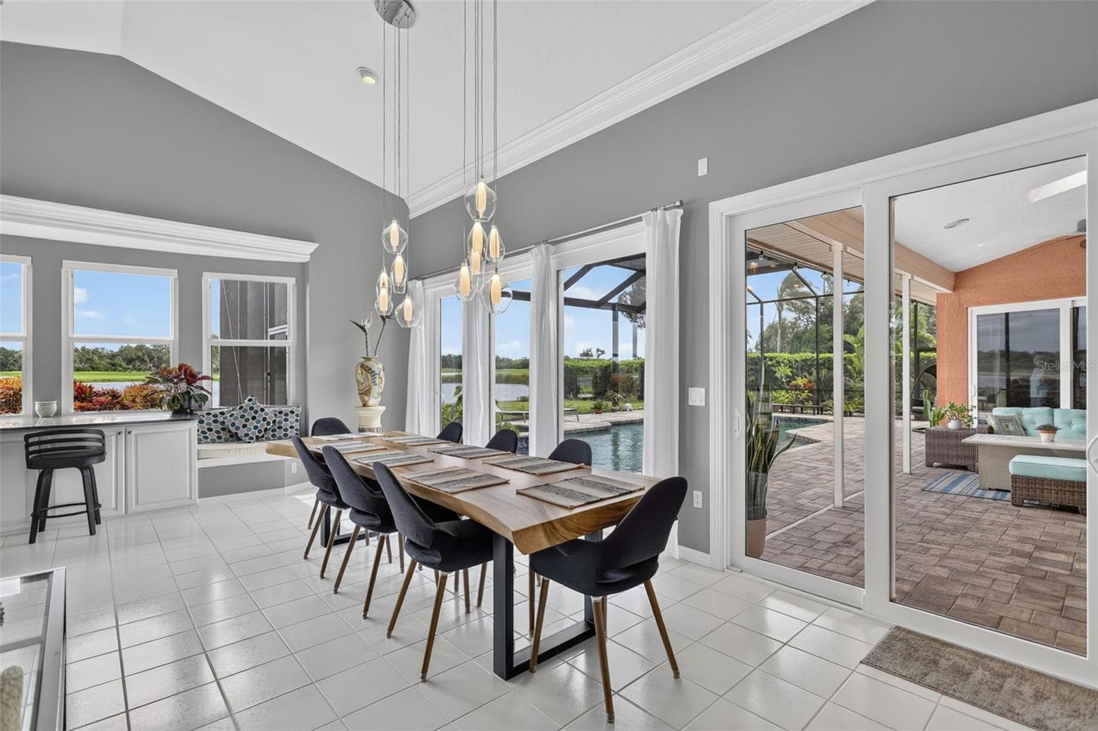 Gather with family. - 8938 WILD DUNES DR, SARASOTA