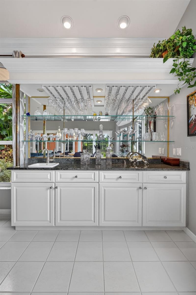 Wine or cocktail? - 8938 WILD DUNES DR, SARASOTA