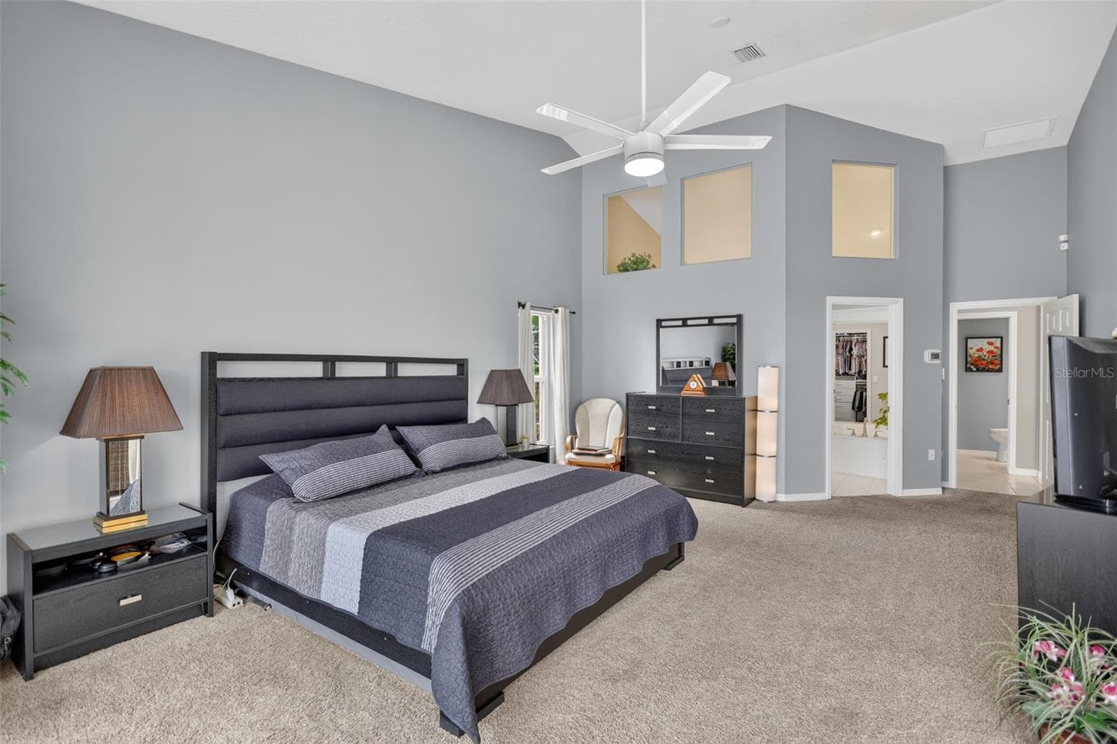 Light from primary bath. - 8938 WILD DUNES DR, SARASOTA