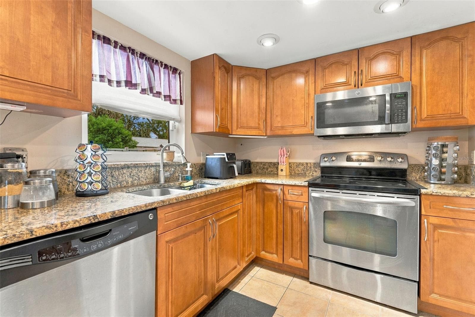Single Family Residence at 3620 COPPERTREE CIR, BRANDON, photo 12 of 45
