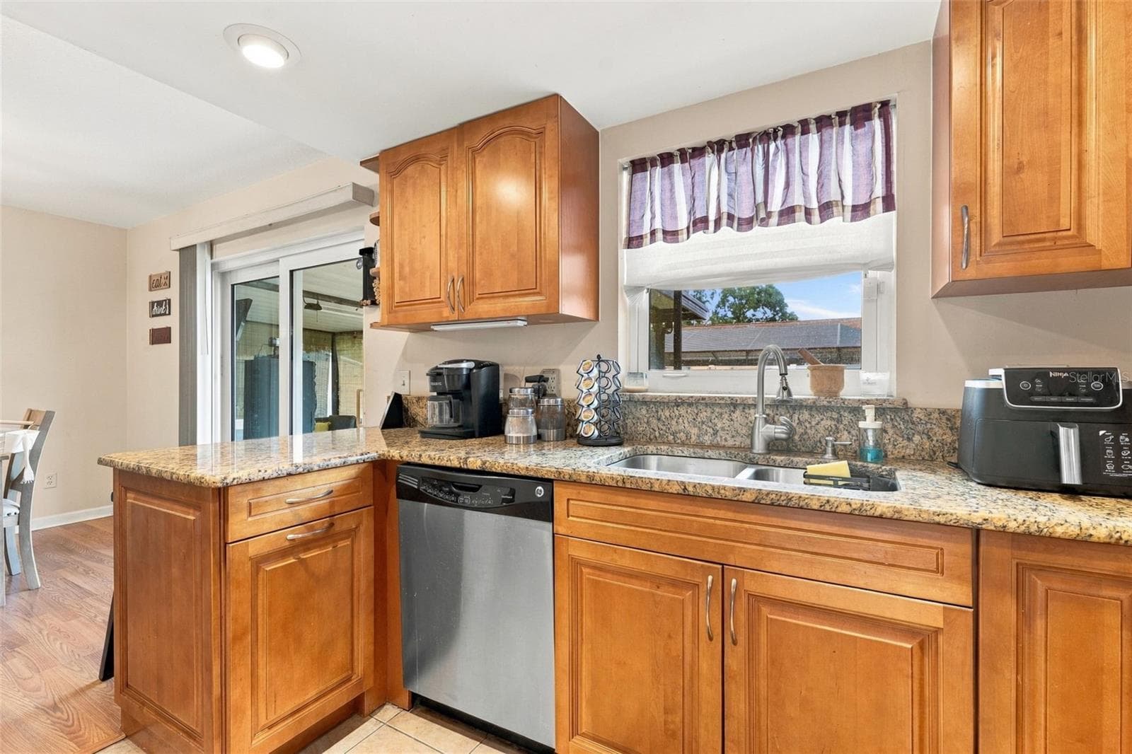 Single Family Residence at 3620 COPPERTREE CIR, BRANDON, photo 14 of 45