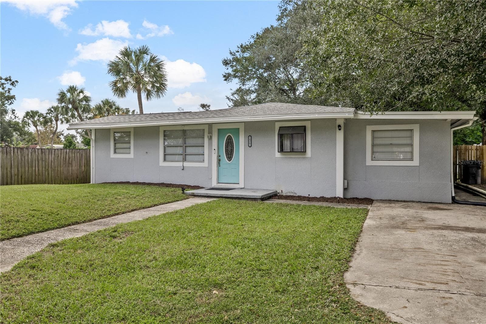 Single Family Residence at 14902 PINECREST RD, TAMPA, photo 2 of 39