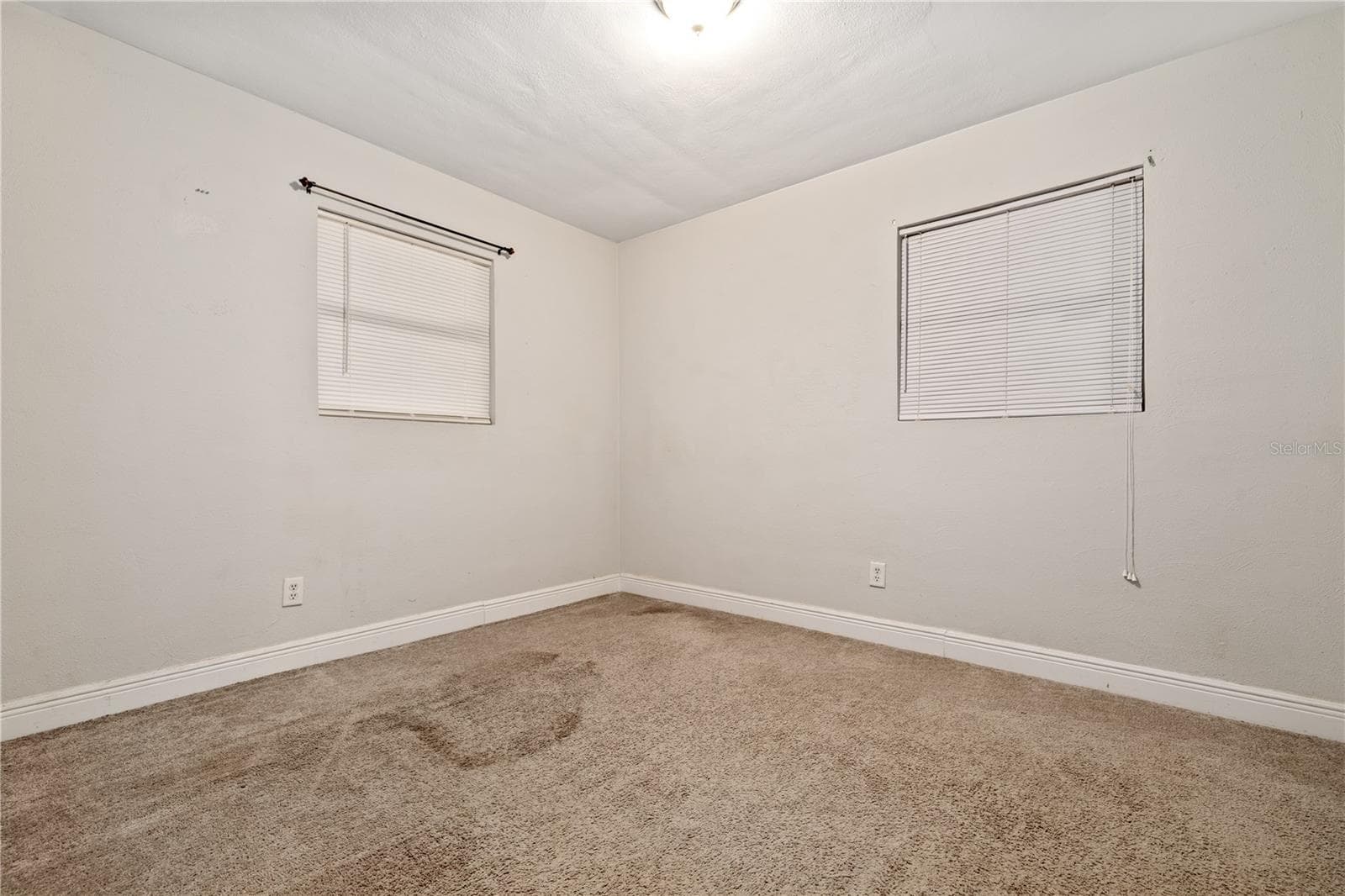 Single Family Residence at 14902 PINECREST RD, TAMPA, photo 14 of 39