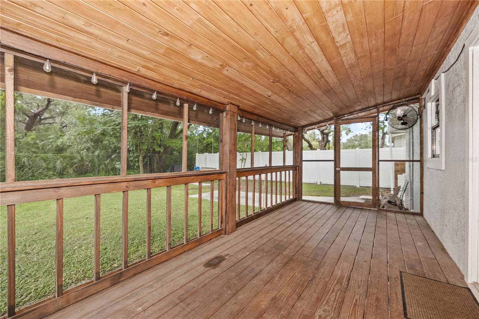 Single Family Residence at 14902 PINECREST RD, TAMPA, photo 25 of 39