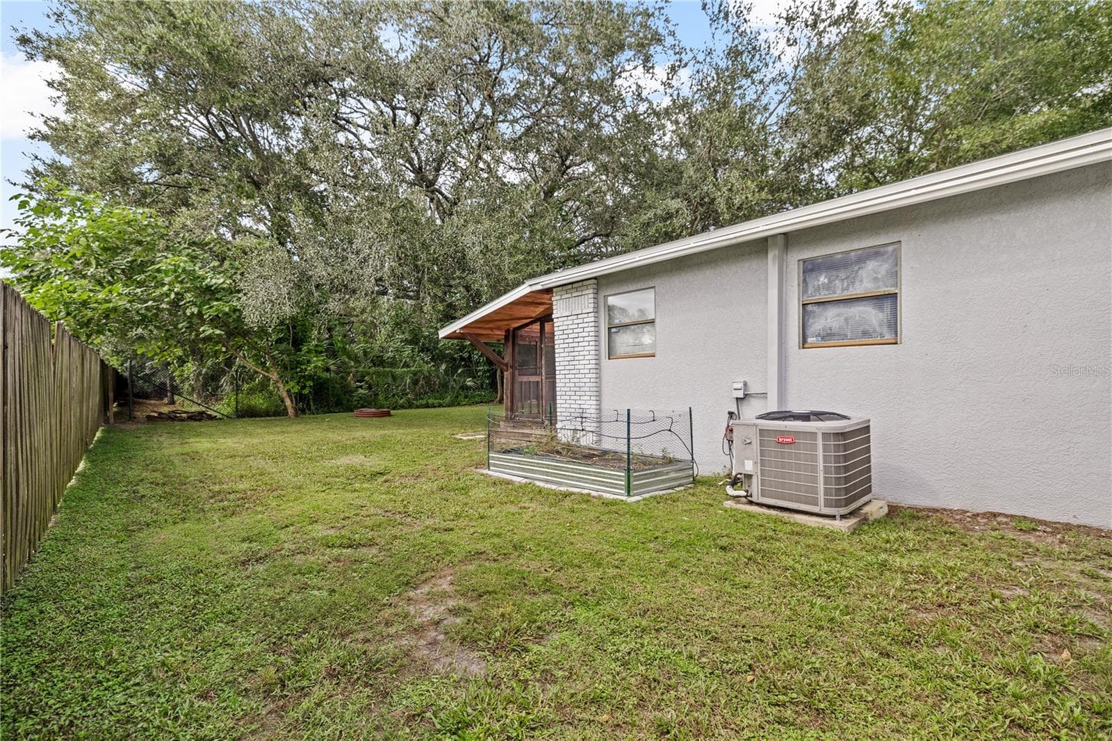 Single Family Residence at 14902 PINECREST RD, TAMPA, photo 26 of 39