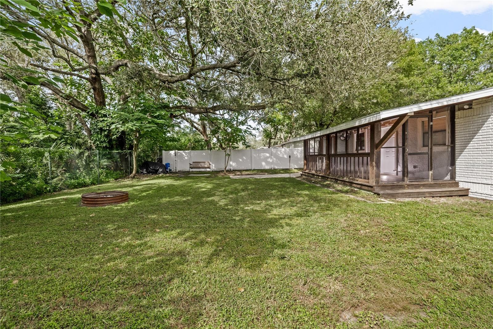 Single Family Residence at 14902 PINECREST RD, TAMPA, photo 27 of 39