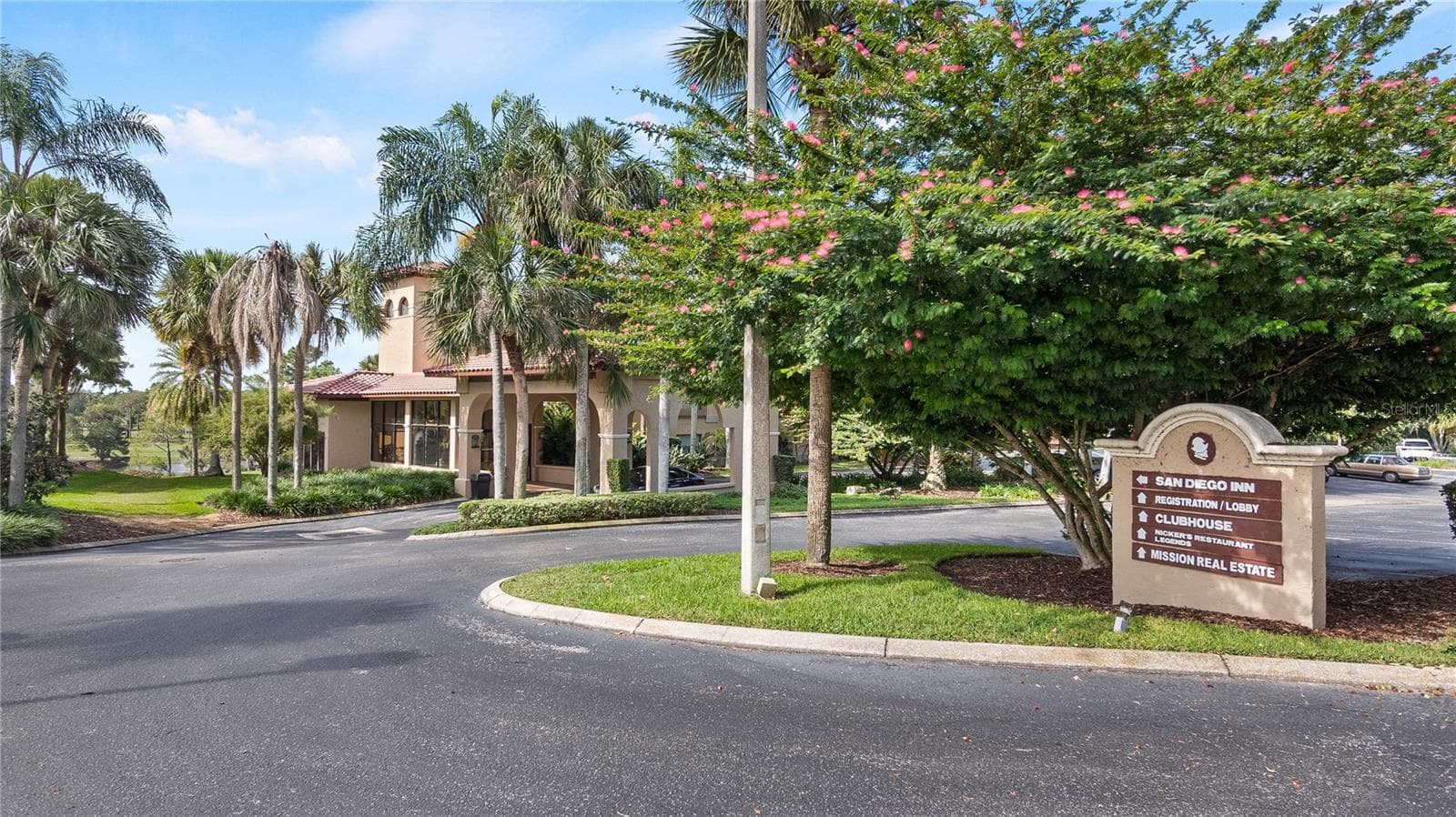Resort Hotel and Conference Center - 9524 SAN FERNANDO CT, HOWEY IN THE HILLS